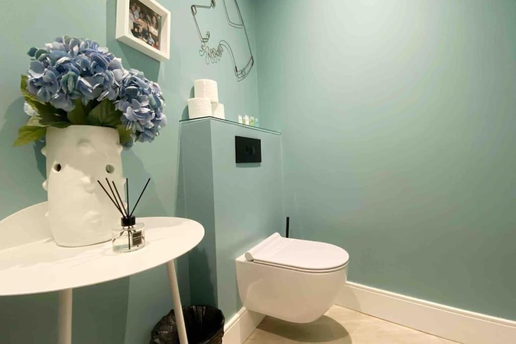 Stunning Modern 2-floor House With 3 Ensuite * Londra