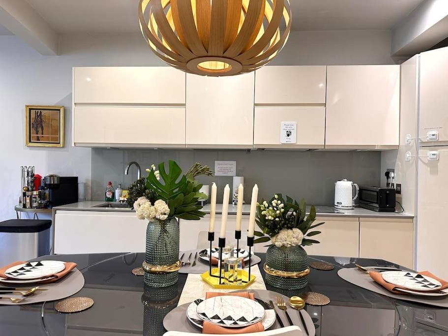 Stunning Modern 2-floor House With 3 Ensuite