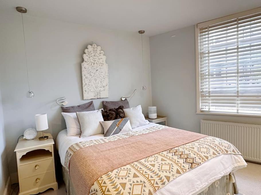 Villa Stunning Modern 2-floor House With 3 Ensuite